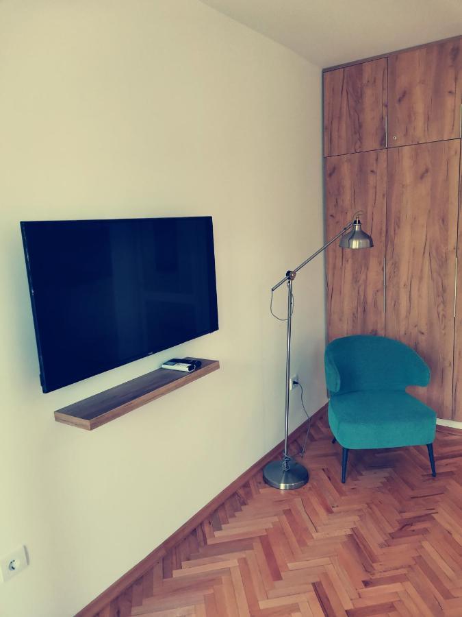 Clock Tower Apartments Подгорица Екстериор снимка