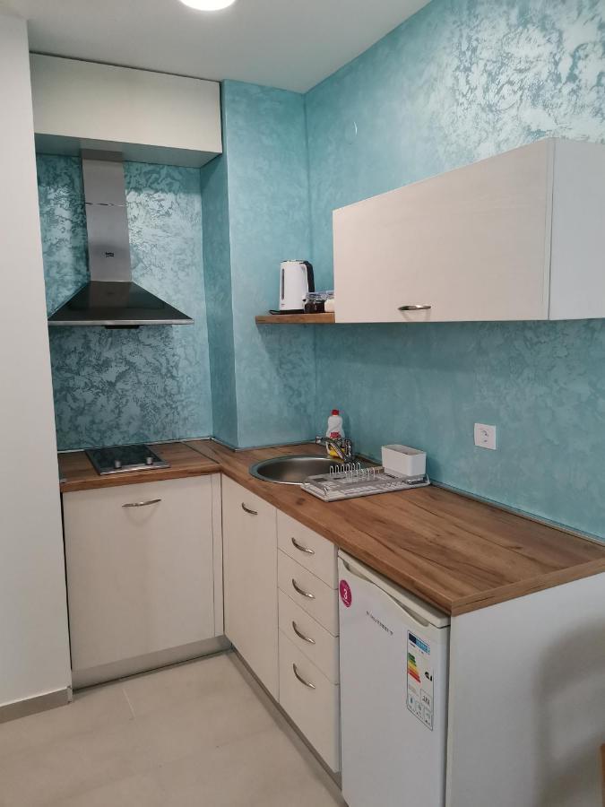 Clock Tower Apartments Подгорица Екстериор снимка
