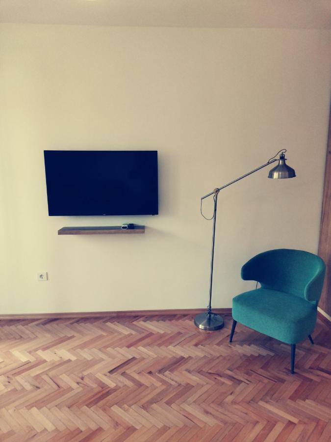 Clock Tower Apartments Подгорица Екстериор снимка
